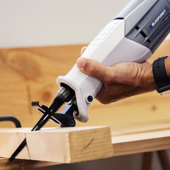 Scie Sabre Egoine Blaupunkt Blaupunkt Scie Sabre Electrique Rz1000 710 W Pour Bois Amp Metal Poignee Rotative Vitesse Variable 2800 Rpm Lames A Changement Rapide Darty