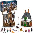LEGO® 76388 Harry Potter™ Visite du village de Pré-au-Lard Edition 20ème Anniversaire avec Figurine de Collection dorée-0
