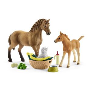 FIGURINE - PERSONNAGE Figurine Schleich Les Soins pour Bébé Animaux d'Horse Club Sarah - Peintes à la main