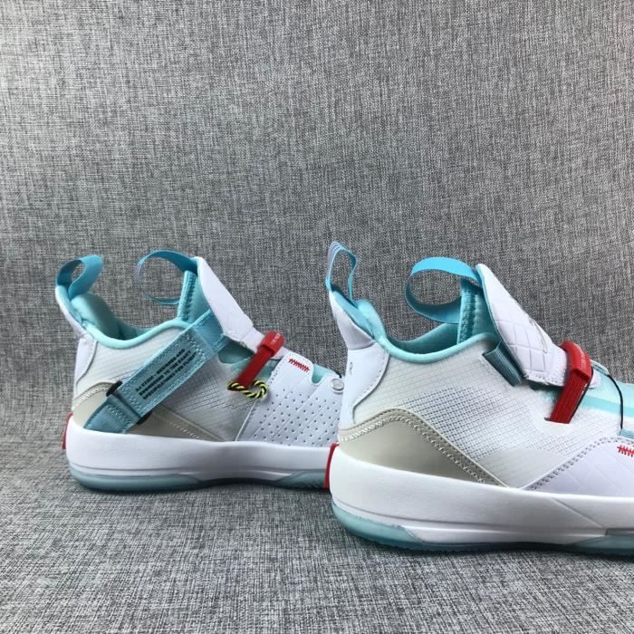 Basket Nike Air Jordan 33 Low Gang Blanc et bleu clair AQ8830 101 Hommes Taille 45 Blanc et bleu clair Cdiscount Chaussures