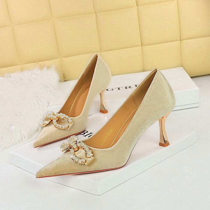 Chaussures vintage années 40. - France