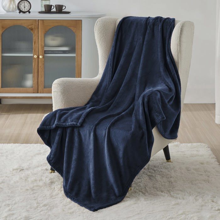 Plaid - Bedsure - Couverture en flanelle unie - Bleu marine - 130x150cm