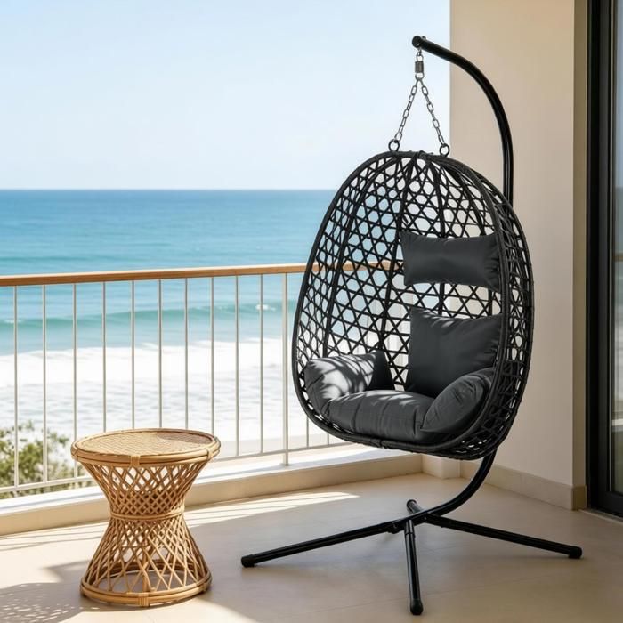 Fauteuil suspendu balançoire réglable en hauteur rotin PE gris métal 105 x 105 x 195 cm 150 kg coussins inclus TYNQER
