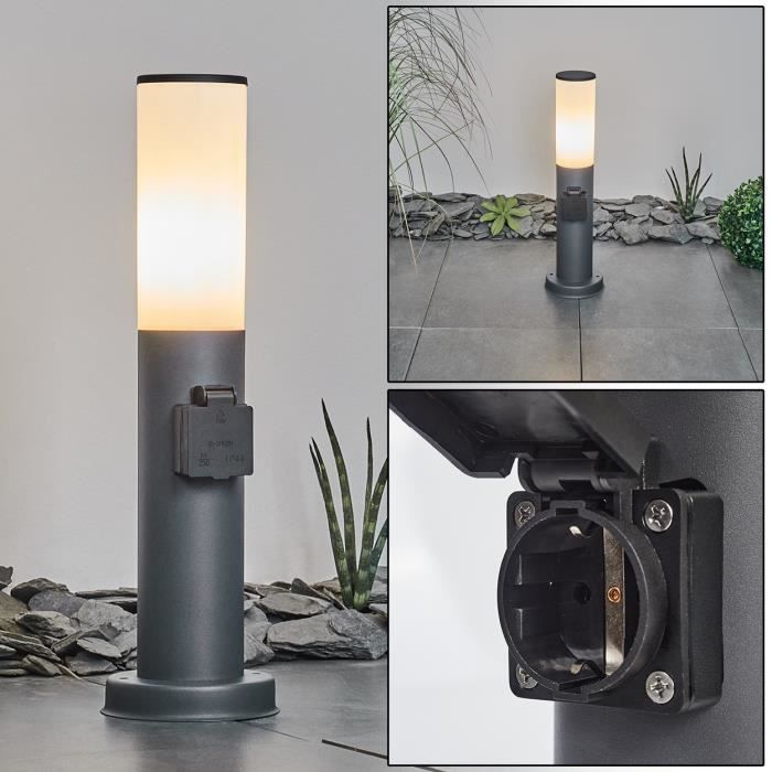 Lampe dextérieur - HOFSTEIN - Zogno - Métal noir - Prise électrique intégrée - IP44 Lampe dextérieur - HOFSTEIN - Zogno - Métal noir - Prise électrique intégrée - IP44
