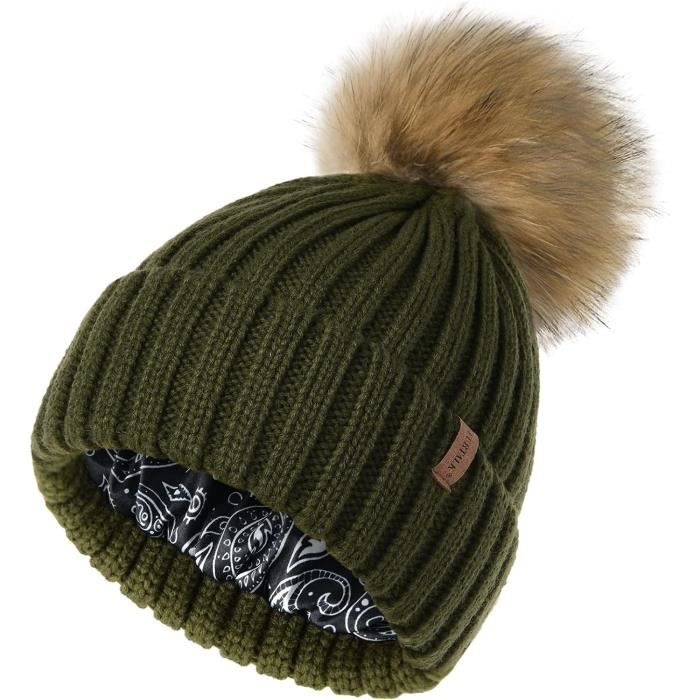 Bonnet en laine avec pompon et perles en gros - Grossiste en ligne