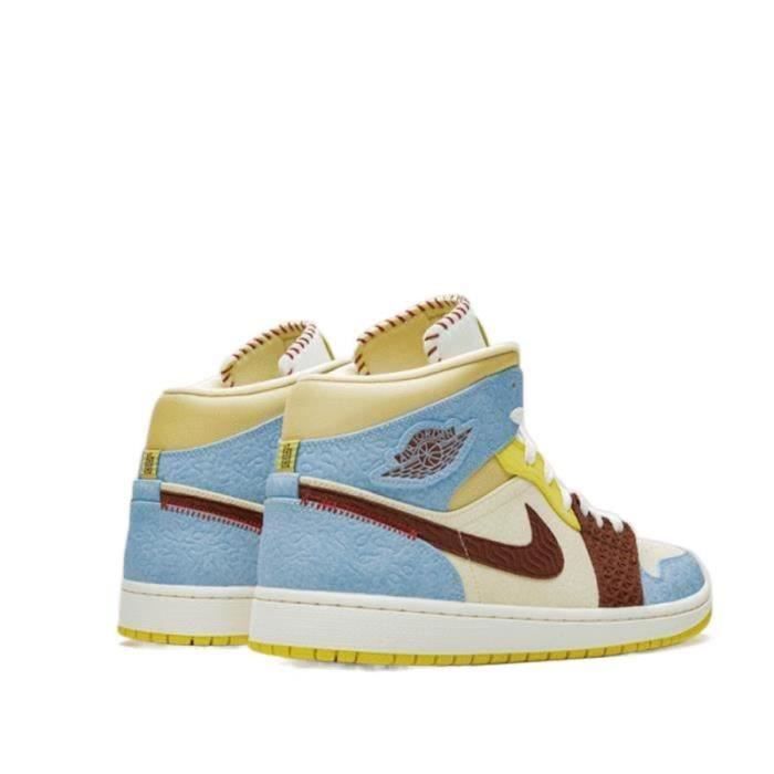 Baskets Mixte Air Jordan 1 Mid SE Fearless Maison Chateau
