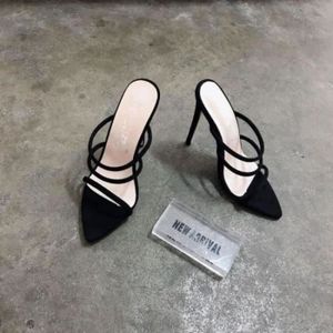 chaussure talon 43