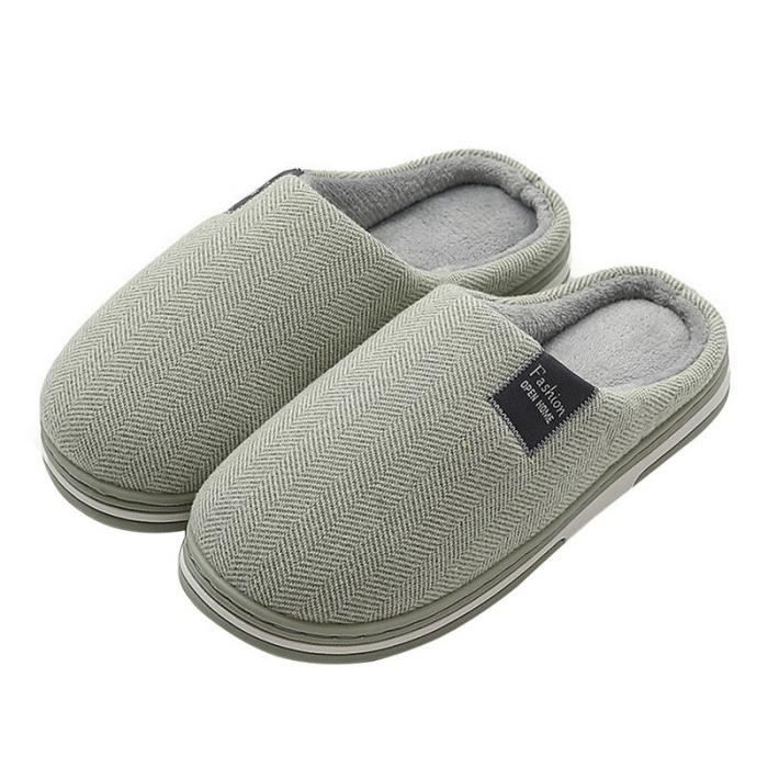 Chaussons Pantoufles Hiver Homme/femme - Intérieur/extérieur - Tige Peluche, Semelle TPR Antidérapante - Confort Chaud Unisexe