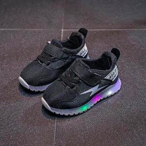 BASKET Chaussures de sport - LED - Garçon - Maille respirante - Lacets - Noir