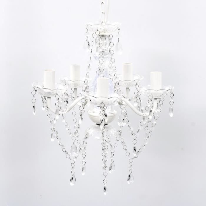 Lustre en cristal transparent