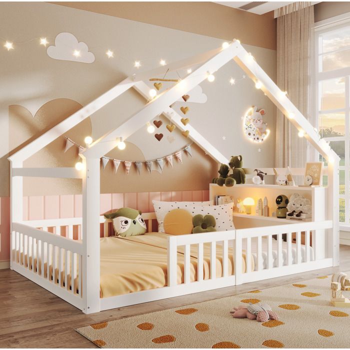 WOVREO Lit enfant cabane 140 x 190 cm avec barrières étagères latérales guirlande lumineuse blanc