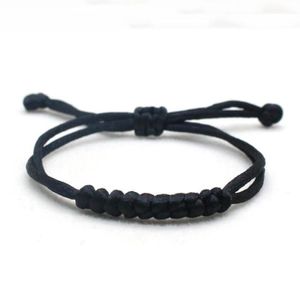 BRACELET - GOURMETTE Style noir 1 - Bracelet Porte-bonheur Rouge Simple