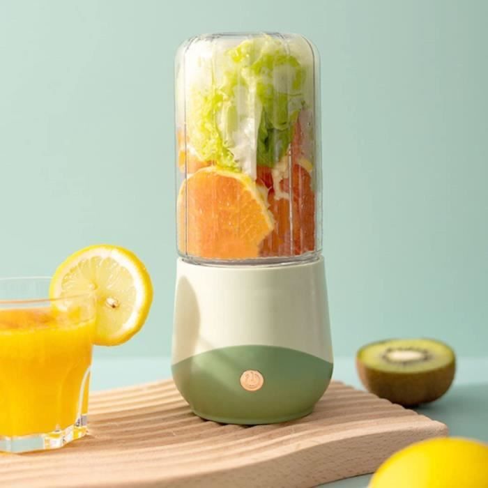Mixeur Portable Sans Fil De 300 Ml Pour Shakes Jus Six Lames Chargement Mixeur Portable Sans Fil De 300 Ml Pour Shakes Jus Six Lames Chargement