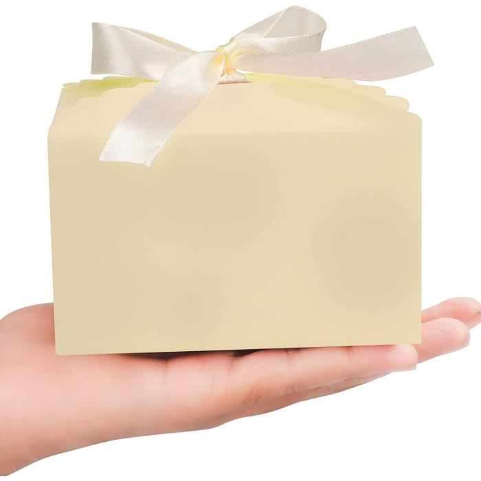 DecorDwell 2PCS Boîte Cadeau,Coffrets Cadeaux Bague,Boite Cadeau Vide  Carrée Pastel Pour Les Mariages, Anniversaires, Remises De Diplômes, Nouvel  An 7.5x7.5x3.5cm,Blanc : : Mode