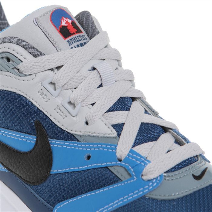 nike twilight runner