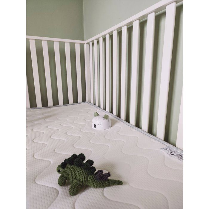 Tinéo Matelas Bébé 60x120x10cm - Ferme, Densité 20kg/m³, Déhoussable, Fabriqué En France - Confort Et Soutien Optimal