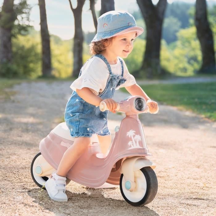 Smoby Porteur Scooter pour Enfant Des 18 Mois Roues Silencieuses Coffre a Jouets Rose 72100890 Cdiscount Jeux Jouets