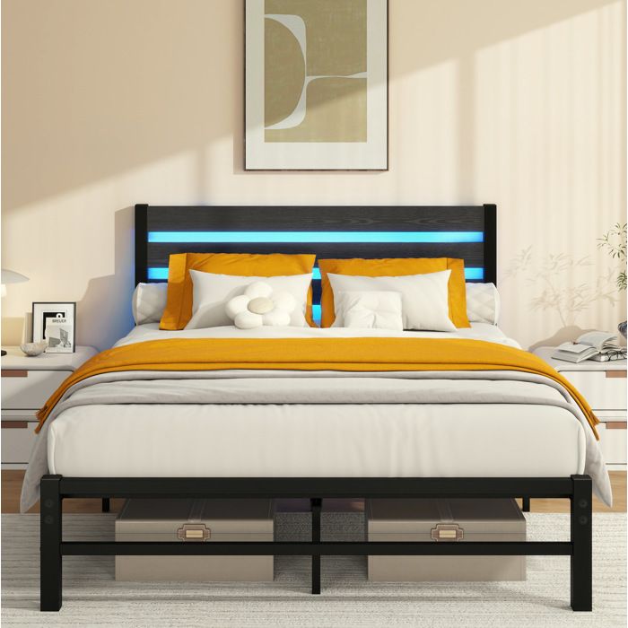Lit double noir 140×200 cm sommier inclus tête de lit effet bois LED RGB USB stable sans matelas
