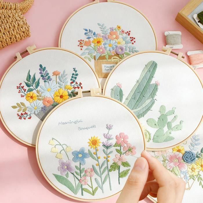 Kit Broderie Débutant 3 Motifs Fleurs – Cercles, Fils, Aiguilles, Ciseaux & Instructions Inclus – Loisir Créatif Adulte Enfant