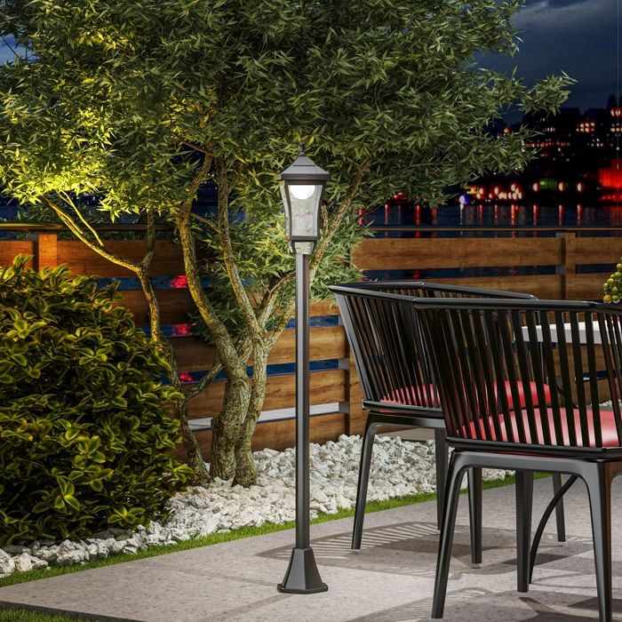 Luminaire extérieur lampadaire sur pied solaire lampadaire lanterne classique LED 30 Lm 15 x 15 x 127 cm noir