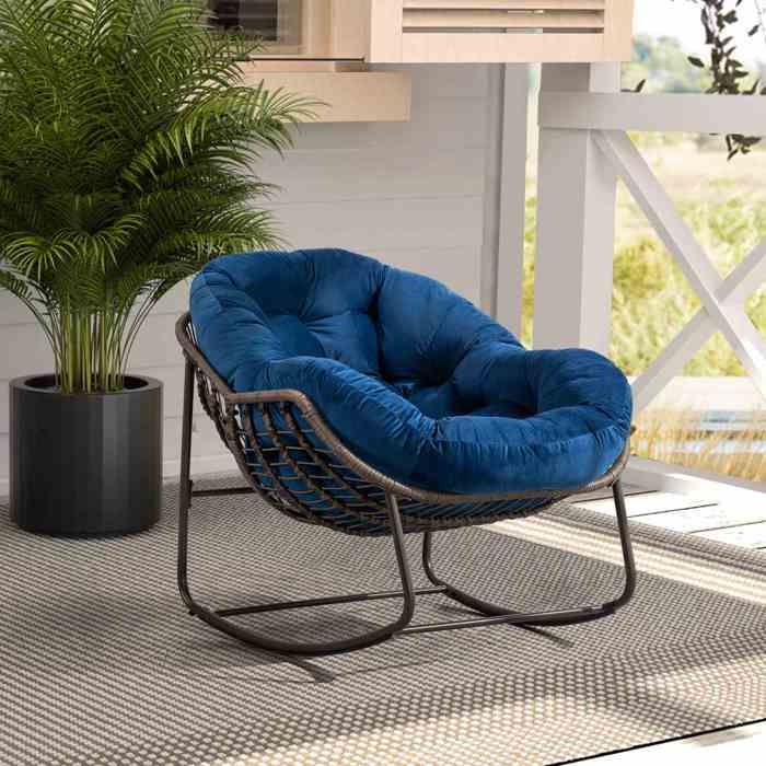 Fauteuil à bascule en rotin extérieur avec coussin épais Bleu marin – Pour terrasse balcon salon et jardin