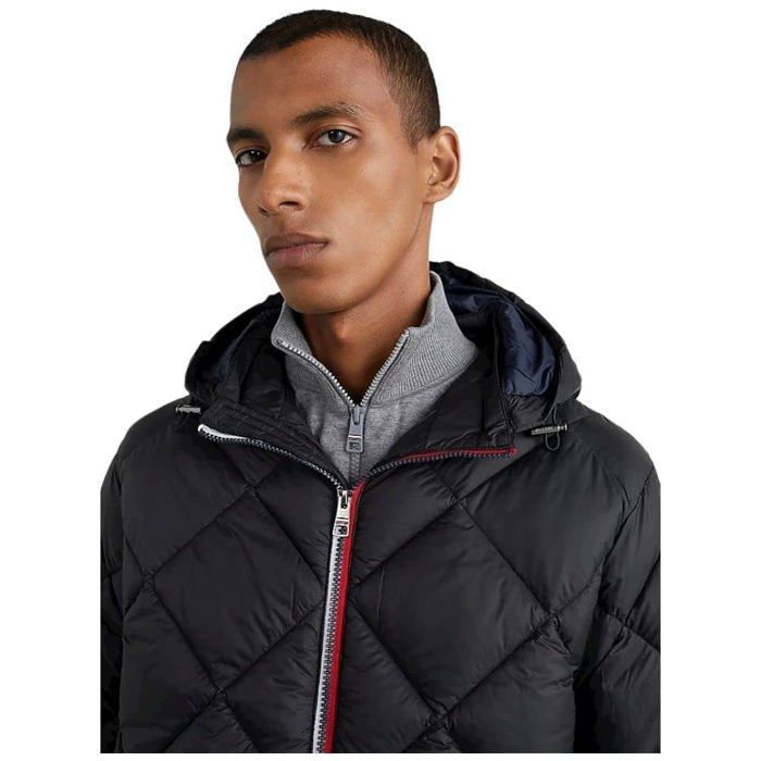 Blouson perfecto bomber Tommy hilfiger MW0MW27588 Doudoune Homme Diamond Quilted Hooded Jacket en Polyester Recycle Noir Cdiscount Pret a Porter