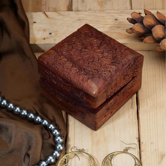 Boîte à Bijoux Ancienne En Bois Sculpté - Incrustations Dorées - Fait Main - Occasion - Déco Vintage - Pièce Unique
