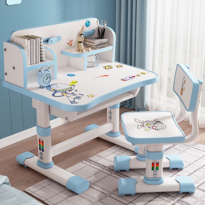 Bureau Enfant avec Chaise WILITTO réglable en hauteur motif astronaute tableau décriture étagère et tiroirs bleu 101x75 5x48 5cm