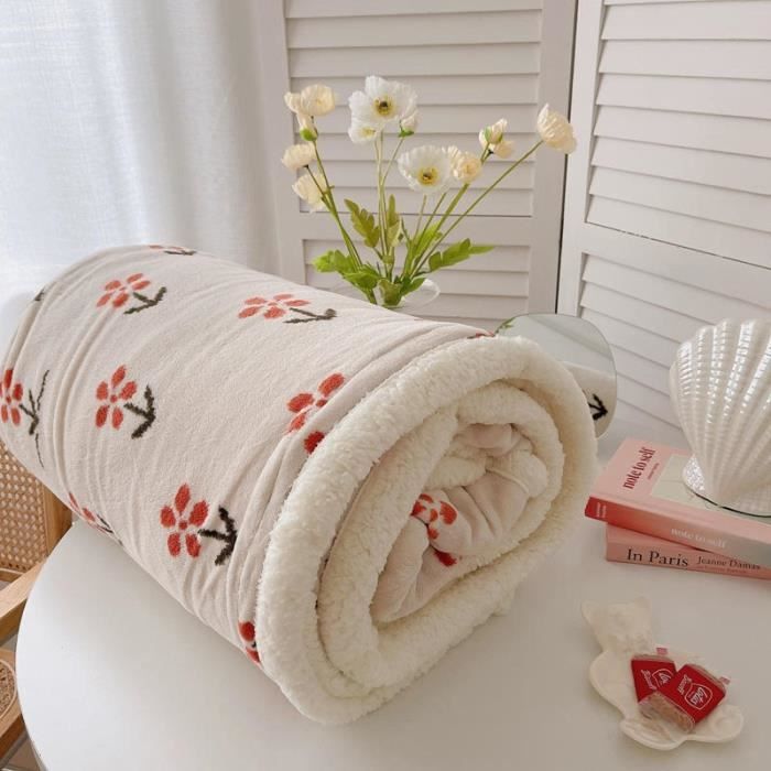Comparer les prix de Couverture Polaire 100x150 cm Plaid Floral Blanc NAYOROOM - Enfant - Rectangulaire - Lavable - Naturelle