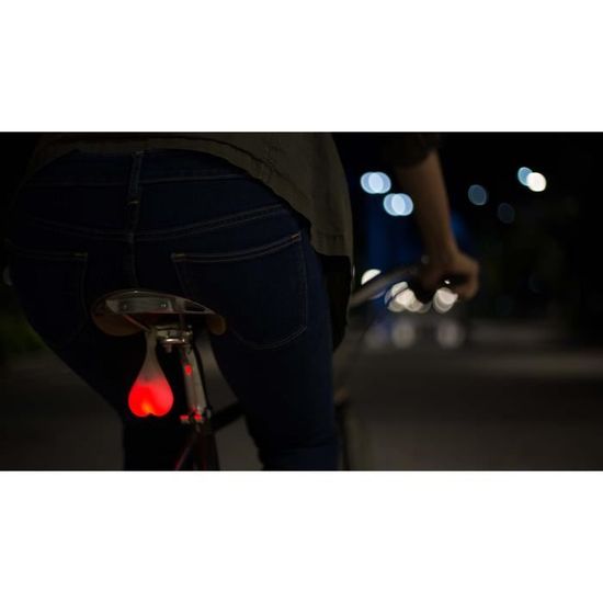 TOTMOX Feu Arrière Cœur LED Pour Vélo - Étanche, 3 Modes, Fixation Élastique (Rouge/Bleu/Vert/Multicolore)