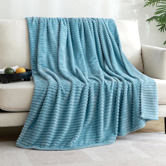 Couverture Plaid Canape Polaire Douce Flanelle Jeté de Canape Doux pour Chambre Sofa lit Fauteuil 150x200cm Bleu