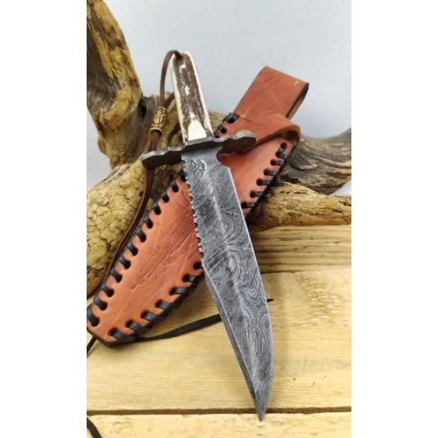 Couteau Damas Manche en Os de Cerf Lame et Garde en Acier Damas Etui en Cuir MACHETTE / HACHE / COUTEAU MULTIFONCTION / CUISINE