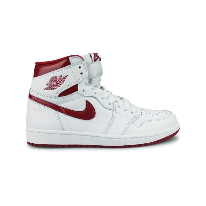 basket air jordan blanche