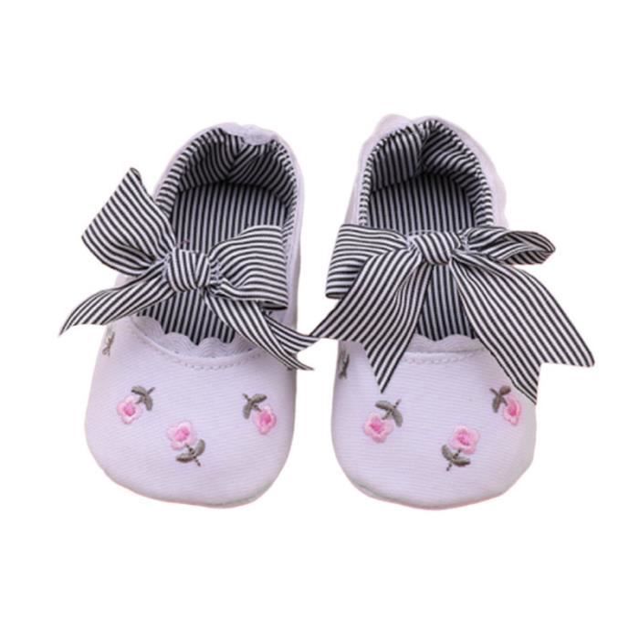 YIHAKIDS Chausson Cuir Bébé Chaussons Cuir Souple Bébé Fille Garçon Premiers Pas Mignon Chausson Bebe Antidérapante (Size S, Blanc, 0-6 Mois, 19/20 EU