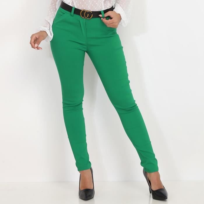 Pantalon slim vert avec ceinture à boucle dorée