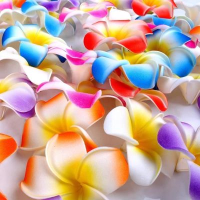 Zonfer 100pcs Mousse Artificielle Frangipanier, Mousse Fleur De Frangipanier, pour Soirée De Mariage Bouquet Décoration Summer Beach Couvre-Chef, 6cm(Couleur aléatoire
