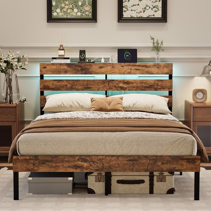 Structure de Lit Double 160 x 200 cm VINGLI Tête de Lit avec Rangement LED Multiprise Style Industriel Marron Vintage