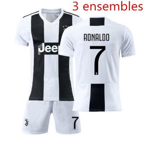 Juventus No. 7 Cristiano Ronaldo Maillot et Shorts de football Enfant/Homme
