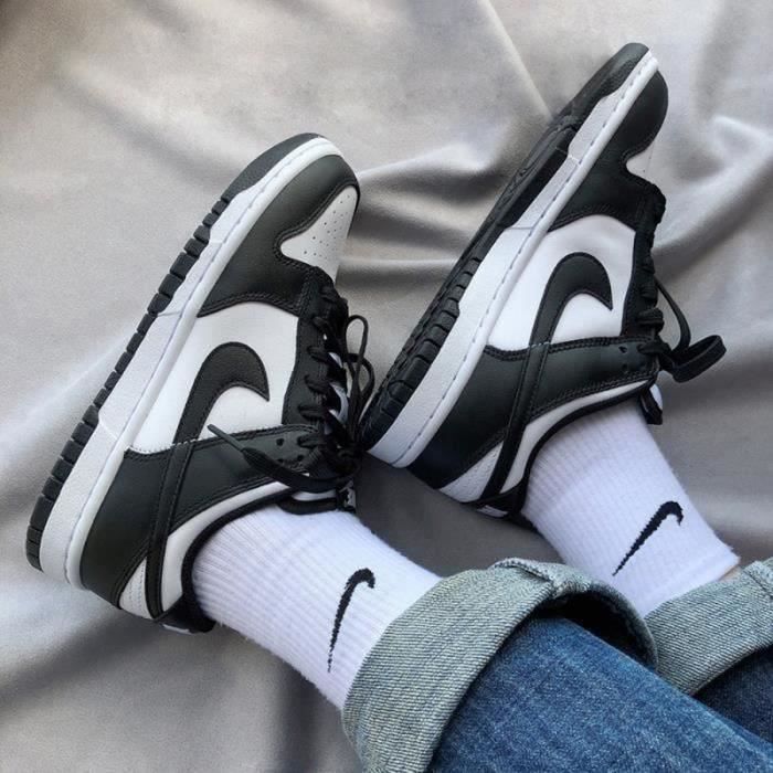 Nike sb blanche et noir 2025