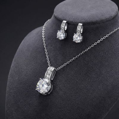 Parure Cœur Argentée Avec Zirconium – Collier + Boucles D'oreilles, Femme, Neuve Sans Boîte
