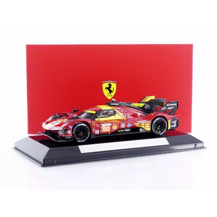 Bburago – Garage Ferrari 3 Niveaux Avec Voiture Métal 1/43 – Station De Lavage, Ascenseur, Rampe Et Accessoires