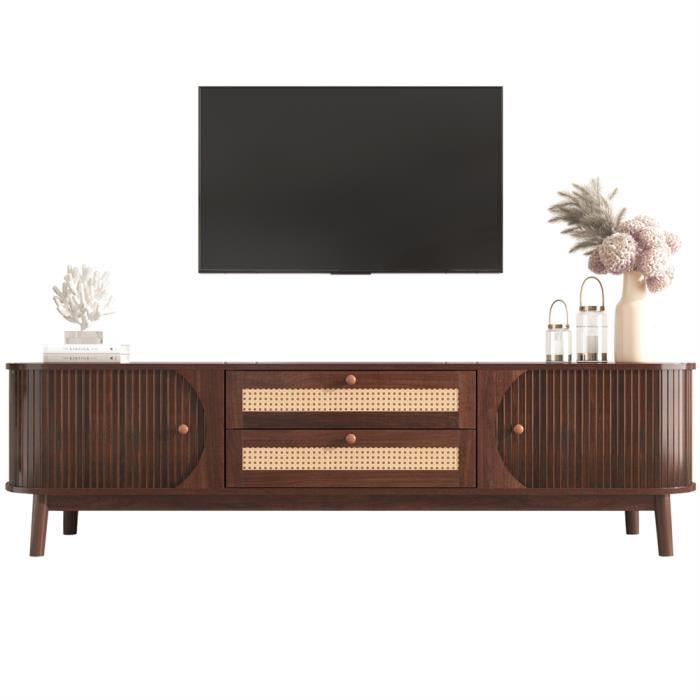 meuble tv en mélange de bois naturel avec portes et tiroirs, meuble tv avec côtés en rotin, style maison de campagne naturelle