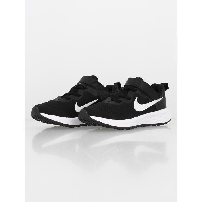 Chaussure multisport nike store
