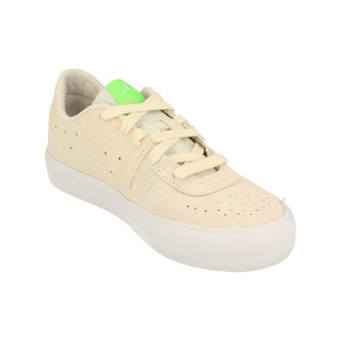 Chaussures de basket-ball Nike Jordan Series pour enfant