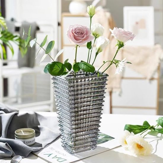 Vase En Verre Transparent - 11 Cm De Diamètre X 19,5 Cm De Haut - Forme Irrégulière - Occasion