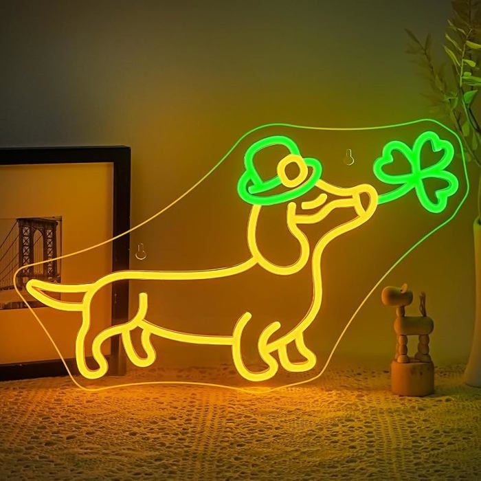 Panneau Teckel Lumières Néons Chien pour Décoration Murale Mignon Chiot avec Chapeau de Cowboy et Trèfle Clover dachshund