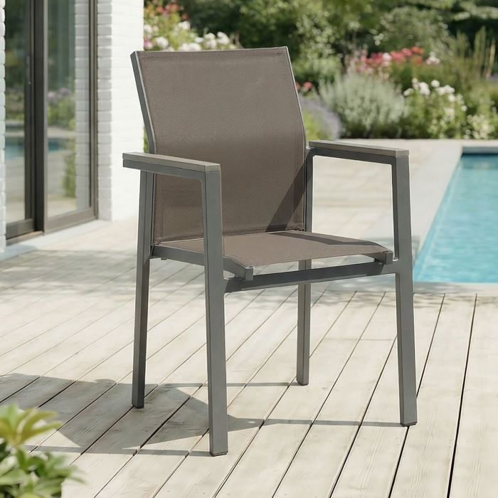 Lot de 6 chaises de jardin dextérieur WINDY en aluminium gris et brun chaises empilables et résitantes aux intempéries Lot de 6 chaises de jardin dextérieur WINDY en aluminium gris et brun chaises empilables et résitantes aux intempéries