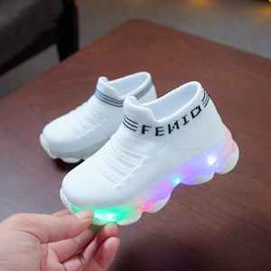 chaussure lumineuse bebe