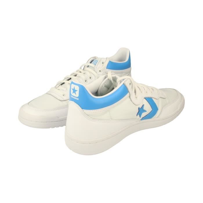converse basketball trainers