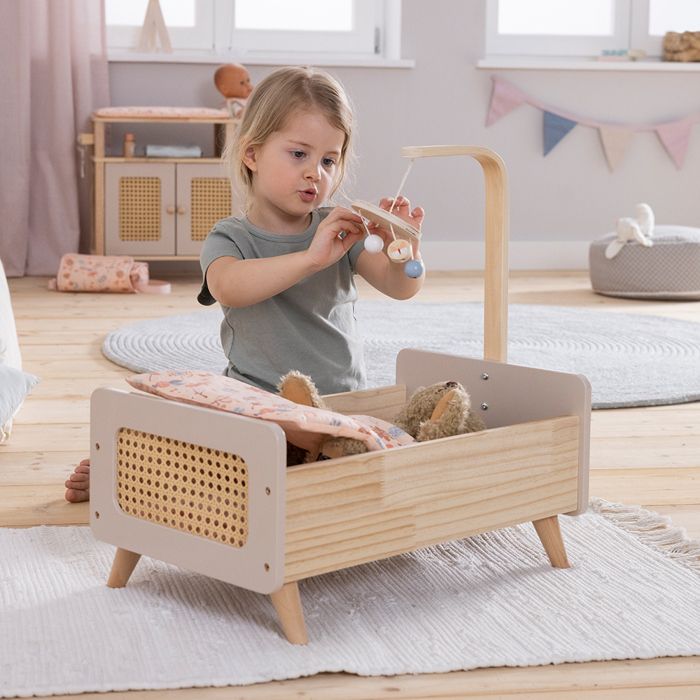 Lit de poupée en bois avec draps à pois rouges | Jouet pour enfants